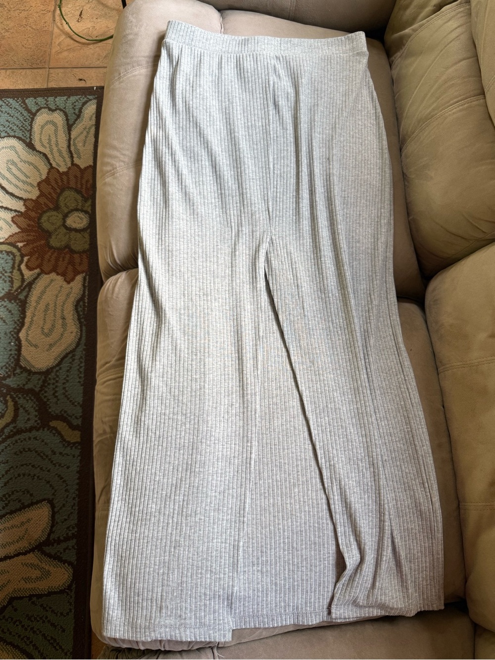 VENUS Light Gray Ribbed Knit Maxi Skirt